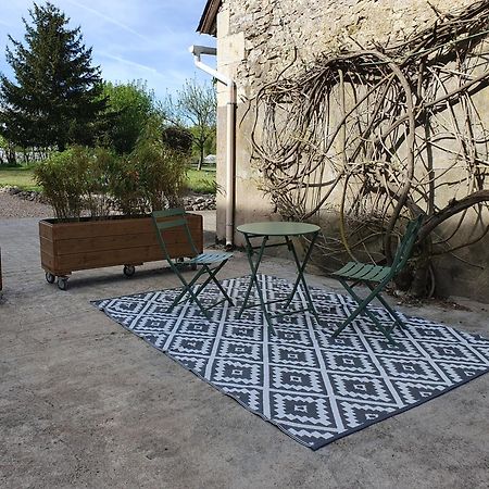 Au Domaine Du Bois Joubert Bed and Breakfast Luzillé Εξωτερικό φωτογραφία
