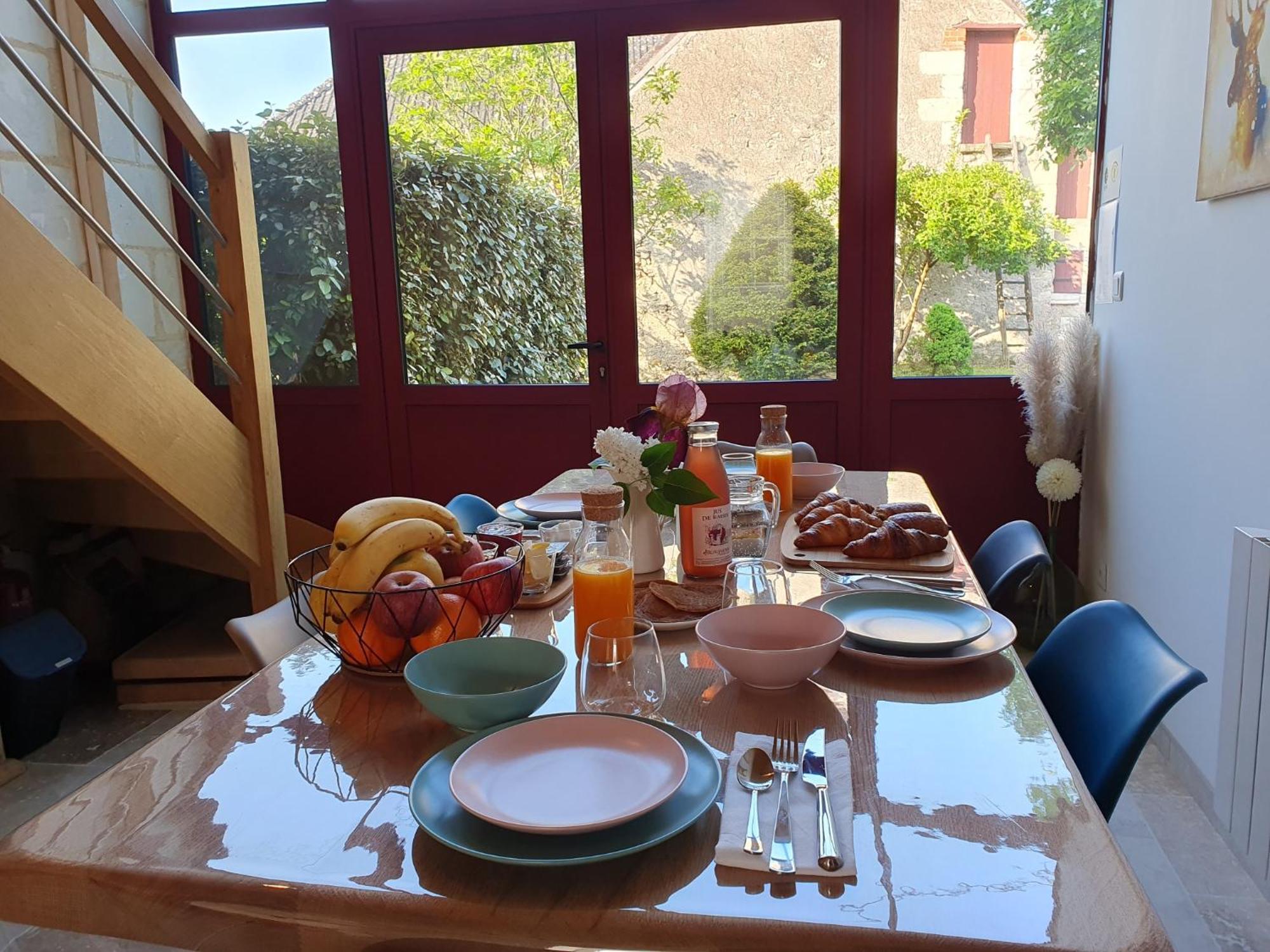 Au Domaine Du Bois Joubert Bed and Breakfast Luzillé Εξωτερικό φωτογραφία